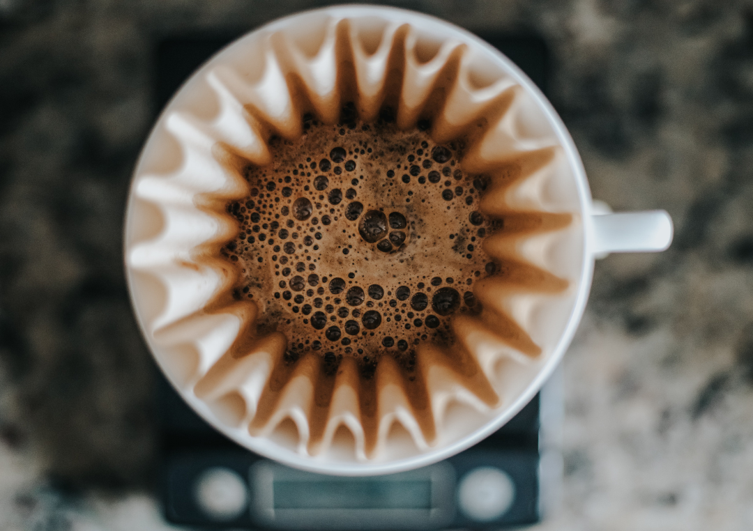 Kaffe med filter i toppvy